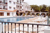 hotel_pool